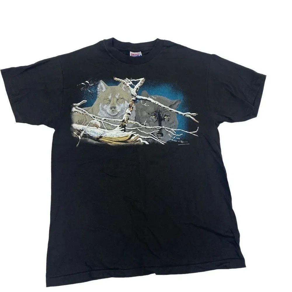Vintage Wolf Graphic T-shirt